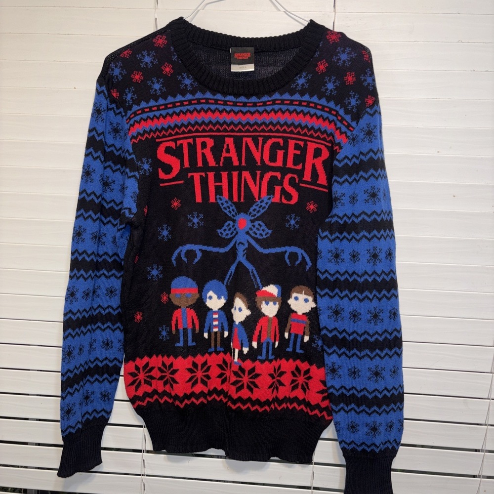 Stranger Things Christmas Sweater Medium Blue Red‎ Netflix